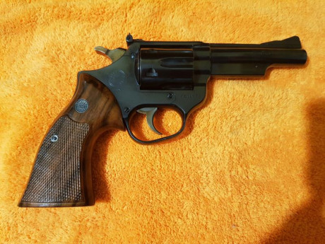 Buenos días, vendo revolver Astra 960 38 spl ctg en perfecto estado, muy nuevo y poco uso, por no tener 00