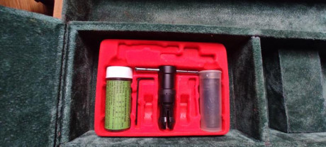 Practicante a estreno por lo que todo está en un perfecto estado. Calibre 12/70. Cañón de 71 cm. Maderas 31