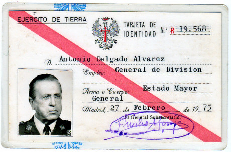  EN RECUERDO Y HOMENAJE A LOS QUE YA NO ESTÁN. 

Si pones en  GOOGLE    PASAPORTES EN LA MEMORIA   da 161