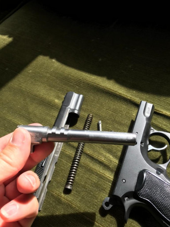  VENDIDA  PISTOLA CZ 75 DOS CALIBRES 22LR Y 9 PB .  CARRO DEL 22LR CON ALZA LPA Y CARRO DEL 9 PB DE COMBATE. 60