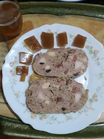 Hoy para comer acelgas hervidas y chuletón de vaca gallega vieja con seis semanas de maduración en cámara 60