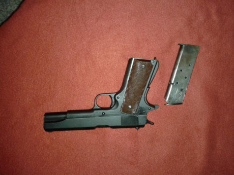 Solo para Madrid, vendo colt M-1911 llWW 45 ACP difíciles  de encontrar en estado original  la vendo  02