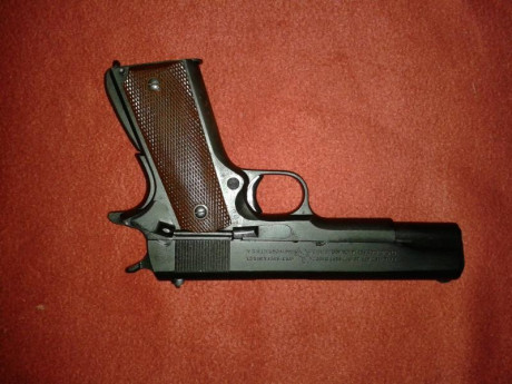Solo para Madrid, vendo colt M-1911 llWW 45 ACP difíciles  de encontrar en estado original  la vendo  00