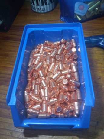 Vendo 249 puntas Loos Manufacturing 357 SWC 158. 

26€ con envío. 00