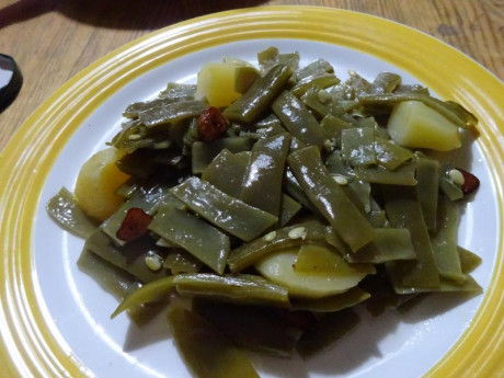 Hoy para comer acelgas hervidas y chuletón de vaca gallega vieja con seis semanas de maduración en cámara 121