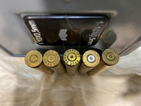 Hola 

Vendo lote vainas 30-06 con un disparo, muy nuevas.
Se compone de:

Vainas S&B:  61 unidades
Vainas 00