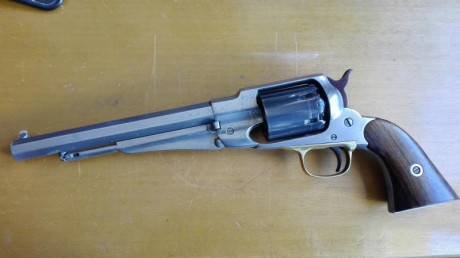 ¡Buenas!

Publico esto, lo primero, para subir alguna foto de mi Remington 1858 (1863). ¡Estoy encantado 170