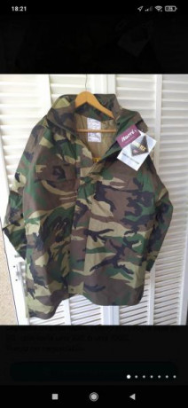 Vendo este chaquetón de infantería de marina, es nuevo a estrenar, Gore-Tex, muy cálido y ligero, capucha 00
