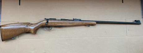 Vendo rifle CZ 452-2E calibre 22Ir en impecable estado, como nuevo. Se encuentra en Madrid.No cambio gracias. 02