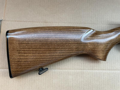 Vendo rifle CZ 452-2E calibre 22Ir en impecable estado, como nuevo. Se encuentra en Madrid.No cambio gracias. 01