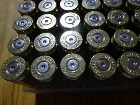 Muy buenas,

Vendo 100 vainas marca Cineshot by RWS del calibre .308W con 1 solo tiro, pulidas en Tumbler 02