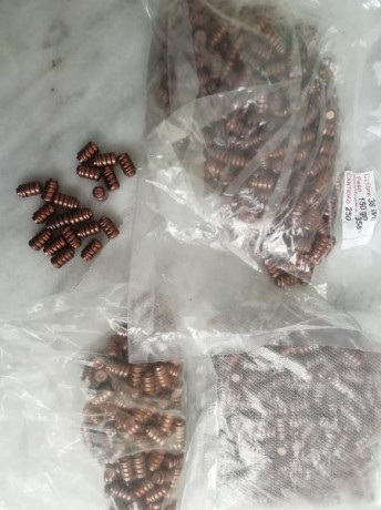 Por dejar este calibre vendo cubo de 5 kg. de vainas del 38 (no se cuantas puede haber) , son recogidas 20