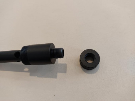 Hola a todos, pongo en venta los siguientes artículos por falta de uso: 
- Adaptador moderador para carabina 20