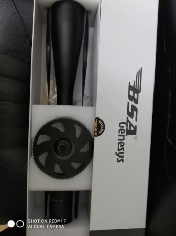 Se vende visor  BSA de 10X40X56mm  Nuevo a falta de estreno, lleva rueda de paralaje de 100mm, y las tapas 02