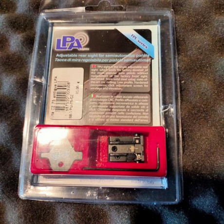 Se vende mira LPA comprada el año pasado en Top Gun Madrid, el precio se ve en la foto y fueron 80 euros, 02