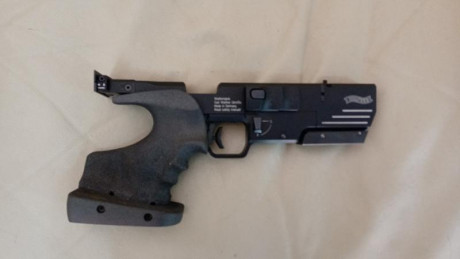 Vendo pistola Whalter ssp 22lr, con tres cargadores, uno sin estrenar, herramienta de desmontaje, contrapeso 00