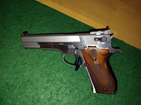 Se vende sw 952-2 5 pulgadas,impoluta esteticamente y mecanicamente como podeis apreciar en las fotos,esta 02