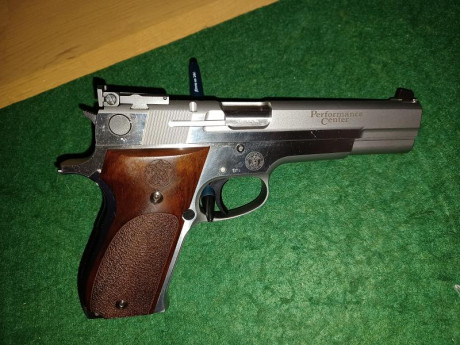 Se vende sw 952-2 5 pulgadas,impoluta esteticamente y mecanicamente como podeis apreciar en las fotos,esta 01