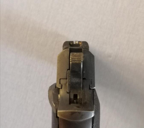 Buenas a todos,
Vendo mi Astra modelo A75 (también conocida como Firefox) de calibre 9mm PB. Está guiada 10