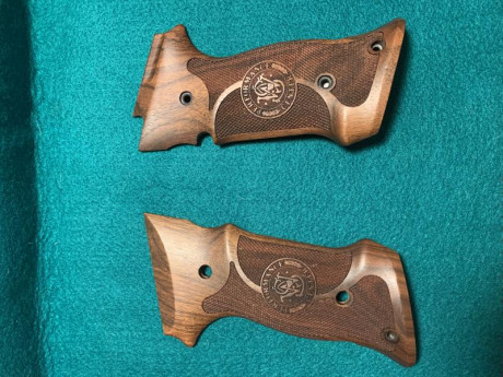 Buenas vendo cachas Nill para Smith Wesson-952 .

Wassap 622148200. 01