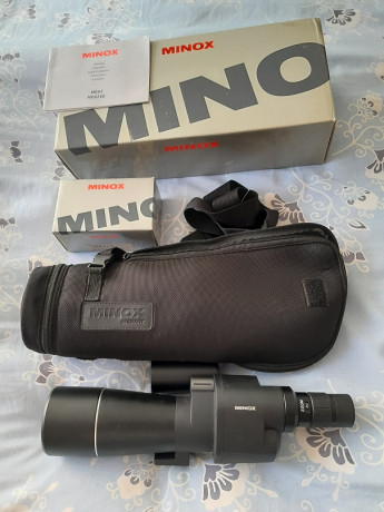Vendo  telescopio Minox MD62 de 20-45 aumentos con su funda de campo original  y embalajes. Está prácticamente 02