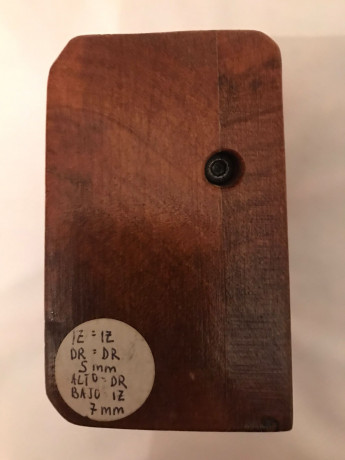 Compañero vende cacha de diestros para pistola walther GSP.
Talla L(95mm).
En muy buen estado
Precio 95€
Gastos 11