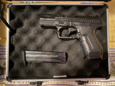 Vendo pistola Walther P99 en excelente estado, es de 9mm y viene con un cargador y maletín. Guiada en 01