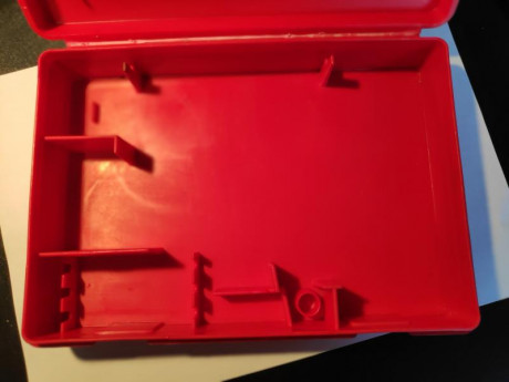 Caja de plastico para arma corta de la marca STAR original

Medidas 22.5 X 15.5 x 4.5  cm

25 euros. 00