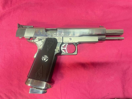 Un amigo vende su pistola Infinity, calibre 9 m/m PB., el arma esta en perfecto estado mecánico y estético.
Precio 02