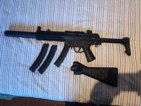 Hola buenas vendo este mp5 calibre 22 ya que lo compre y no le estoy dando uso esta prácticamente nuevo 01
