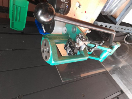 Para quitar cosas del taller que no uso vendo rcbs 4x4, es una de las prensas mas robustas que he visto. 01