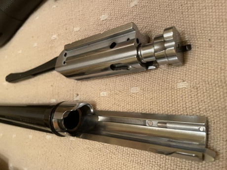 Se pone ala venta Benelli comfort cal20/76, con su maletín original y los 5 chokes. Pocos tiros, jamas 10