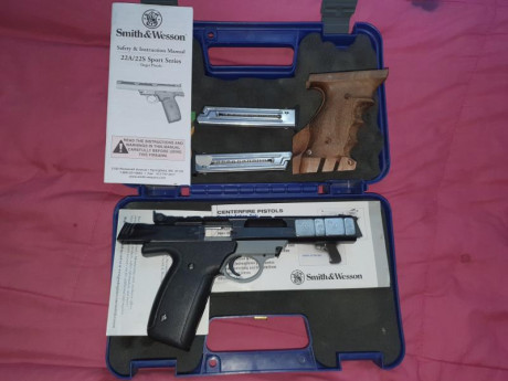 Vendida. Se puede borrar. Gracias.
Magnífica pistola Smith and Wesson 22A Sport Series del calibre .22 01