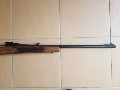 Hola a to2, vendo rifle Sako de cerrojo calibre 300wm, lleva  bases/monturas Shuler y visor Zeiss de 1,5 02