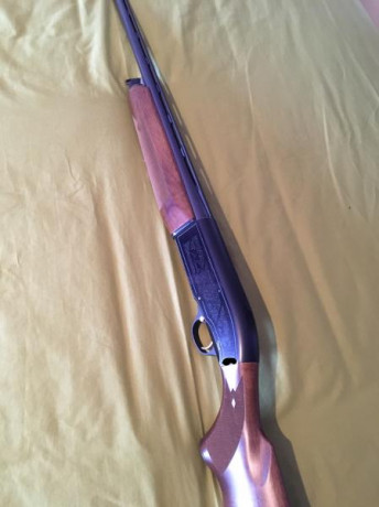 En venta escopeta beretta, A-303, pocos tiros, muy cuidada, se venden por no usar, culata original no 01