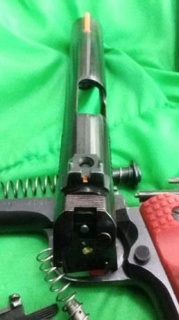 Vendo mi Norinco NP-28, calibre 9 parabellum. Es la 1911 de doble hilera, con cargadores de 15 cartuchos.
Estado 51
