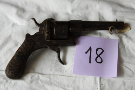 Revolver de retrocarga, de seis tiros. Fuego anular. Mecanismo tipo Lafoucheux.

30€

Interesados ponerse 01