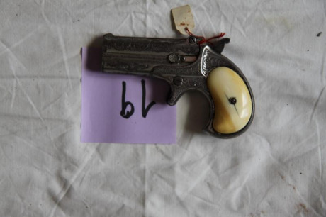 Pistola de dos cañones superpuestos tipo Derringer. Fuego anular. Mecanismo tipo Remington.

500€




Interesados 00