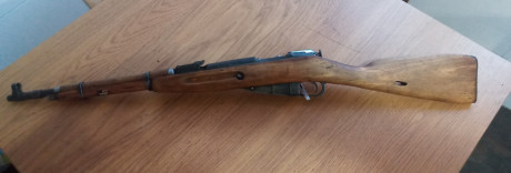Buenas,

Vendo Mosin Nagant corto modelo M44 del 1953 calibre 7.62X54R. El rifle se encuentra en Madrid, 01