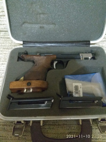 Un amigo y compañero de club vende esta nueva arna ests en buen estado depositada en la armería top gun 01