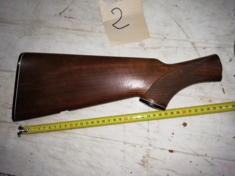 Hola buenas vendo tres culatas nuevas con algun roce, no se si son de carabina ,escopeta o rifle, si alguien 11