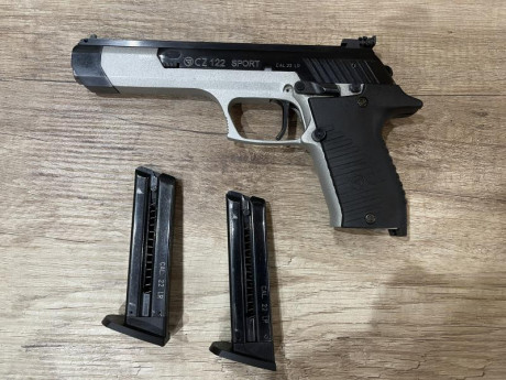 Pongo a la venta una Cz 122 del 22 le por dejar la afición, ideal para empezar y divertirse un rato en 00
