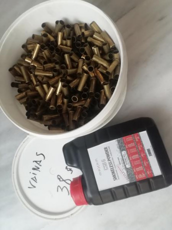 Por dejar este calibre vendo cubo de 5 kg. de vainas del 38 (no se cuantas puede haber) , son recogidas 80