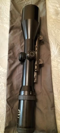 Buenos días, un amigo me ha dicho que quiere vender este visor, es un visor Smith and bender 3-12X56 con 12