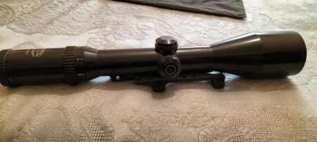 Buenos días, un amigo me ha dicho que quiere vender este visor, es un visor Smith and bender 3-12X56 con 20