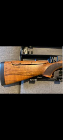 Buenas , pongo este anuncio a petición de un amigo que quita esta escopeta Beretta 690  Sporting 
de derecho 00