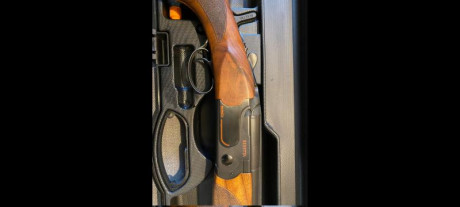 Buenas , pongo este anuncio a petición de un amigo que quita esta escopeta Beretta 690  Sporting 
de derecho 12