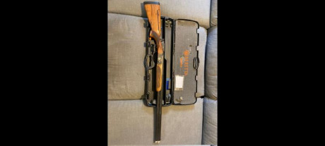 Buenas , pongo este anuncio a petición de un amigo que quita esta escopeta Beretta 690  Sporting 
de derecho 11