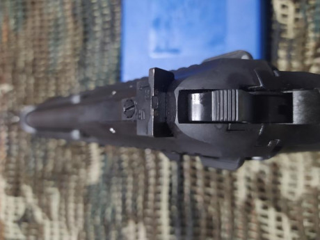 Taurus PT99 AF , en perfecto estado ,se puede decir que reestreno, como nueva , nunca usada en recorridos 00