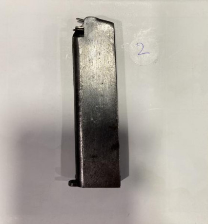 Hola 

Vendo este lote  cargadores para la pistola calibres 9 corto/.380.

Precio 35 la unidad + gastos 10